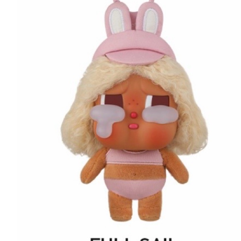 Authentic Pop Mart Crybaby Vacation Mode plush pendant  - Full Sail